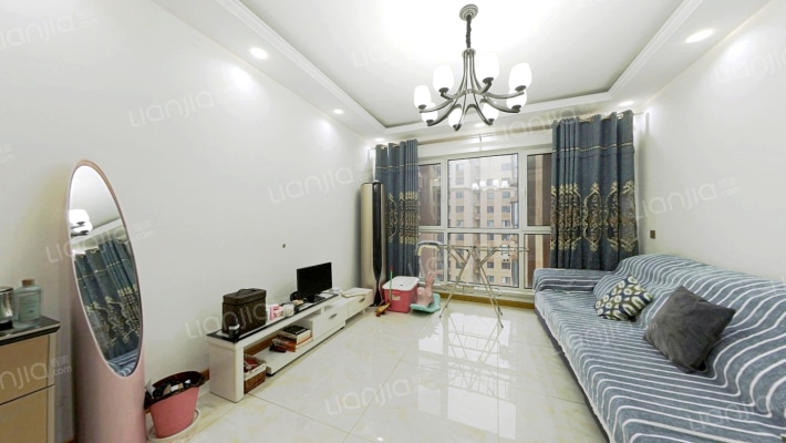 金岸红堡二手房实景图