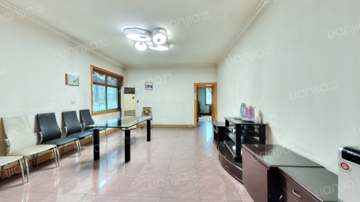 兴远大厦二手房实景图