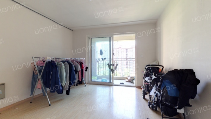 艺华名苑二手房实景图