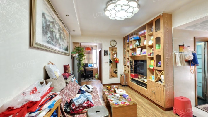 光华可乐小镇B区二手房实景图