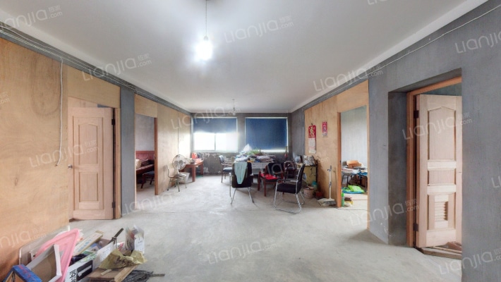 怡峰C区二手房实景图