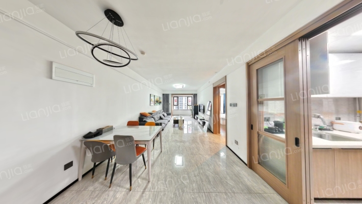 地铁万科星空二手房实景图