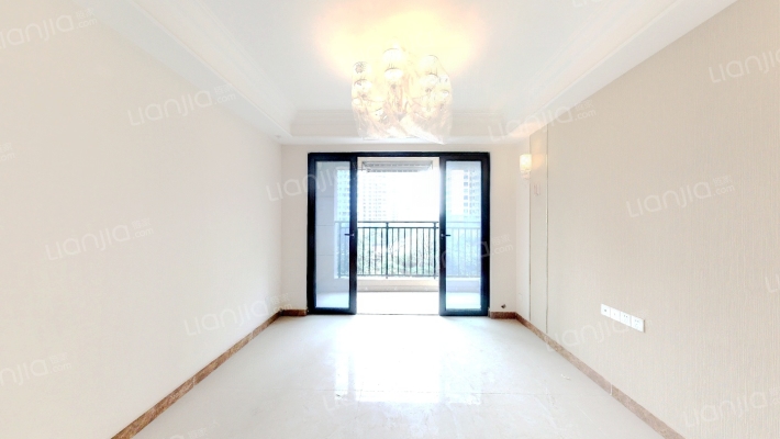 恒大悦珑台二手房实景图