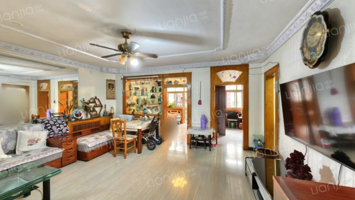 育英路宿舍楼二手房实景图