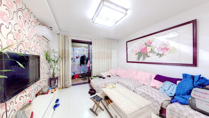 岱岳花园A区二手房实景图