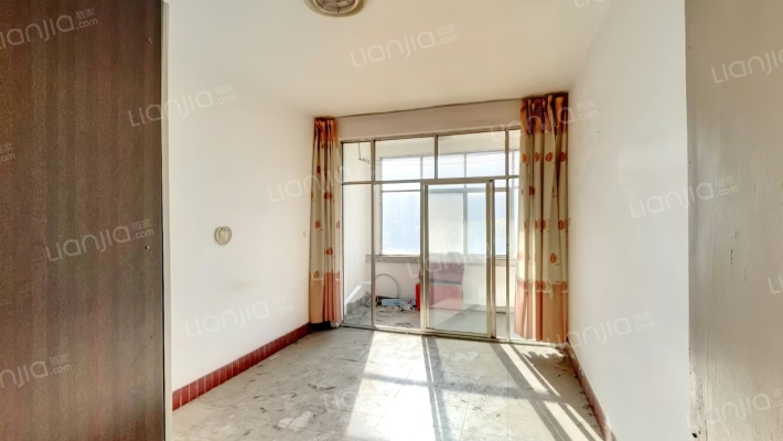 政府家属院二手房实景图