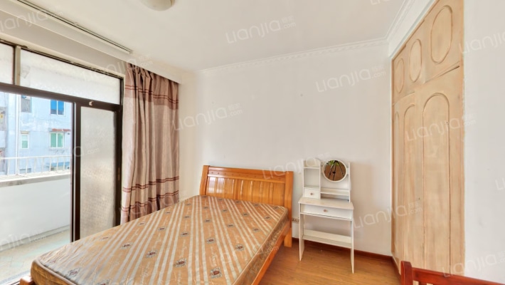 上陡门十一组团二手房实景图