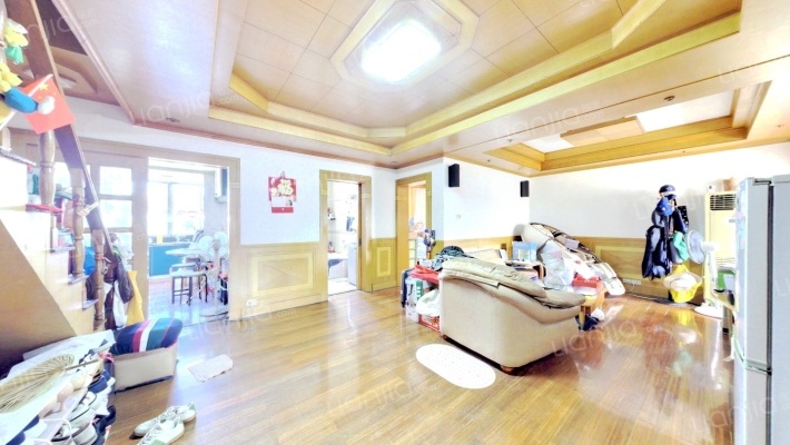 宝山九村二手房实景图