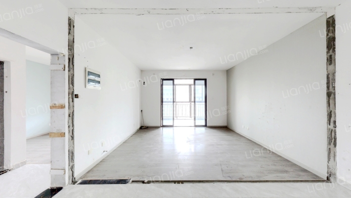 安粮云水居二手房实景图