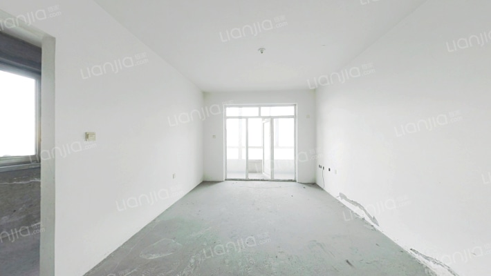 鸿朗花园南区二手房实景图