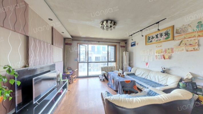 南山苏迪亚诺二手房实景图