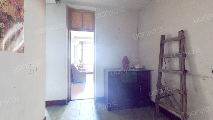 解放大道357号二手房实景图