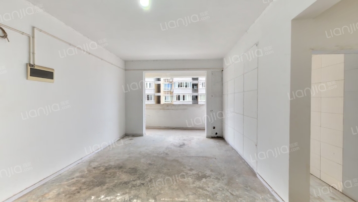 石油大庆村E区二手房实景图