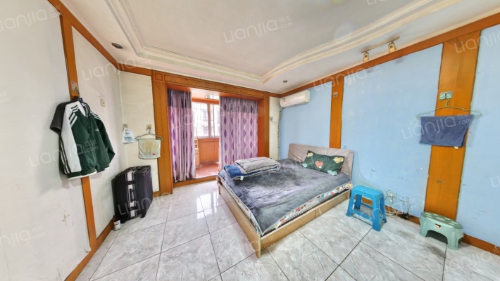 万年场横街17号二手房实景图