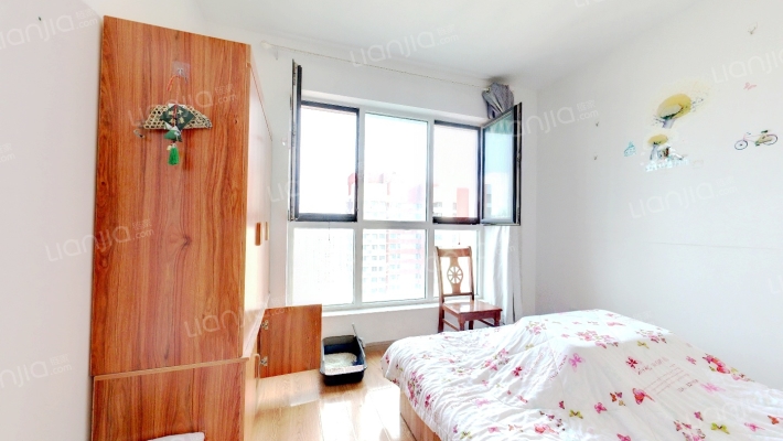 帝邦卓郡二手房实景图