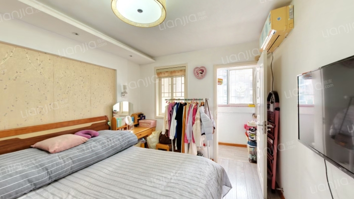 事业小区二手房实景图