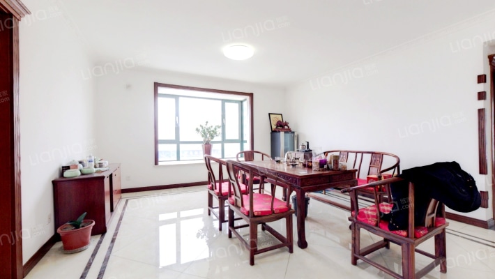 新贵都帝区二手房实景图