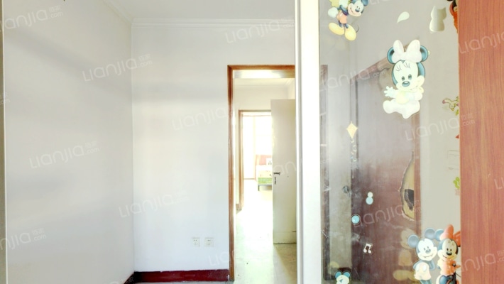 建厂局三队二手房实景图