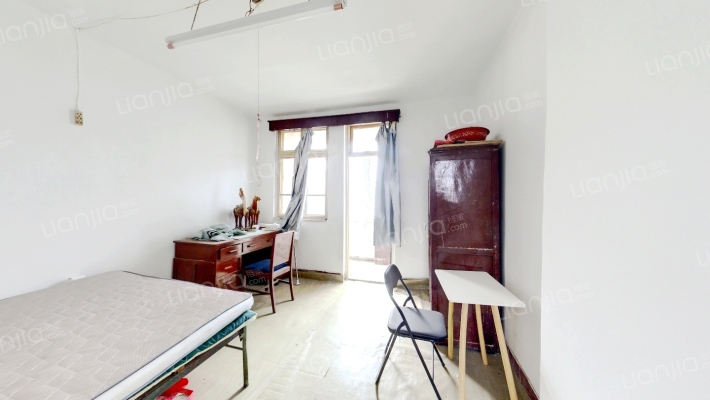 黎明里二手房实景图