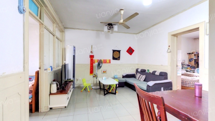 测绘局宿舍二手房实景图