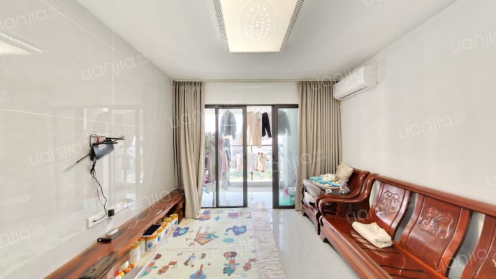 融创深悦府二手房实景图