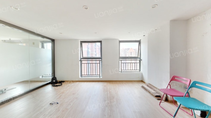 麦普利斯广场二手房实景图