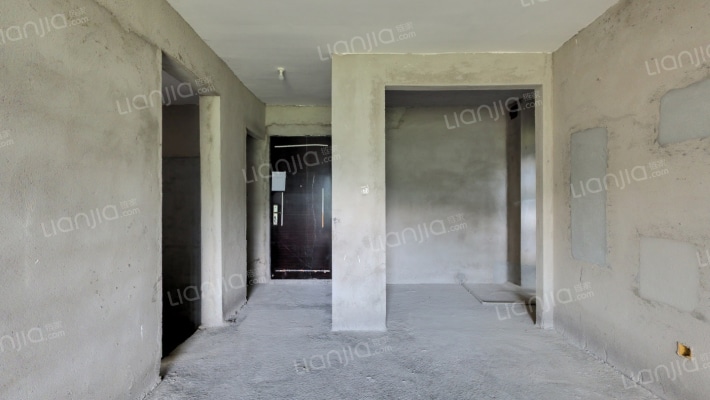 海伦堡十里东江二手房实景图