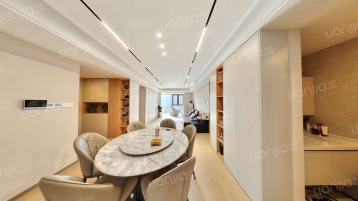 绿城·春熙云境二手房实景图