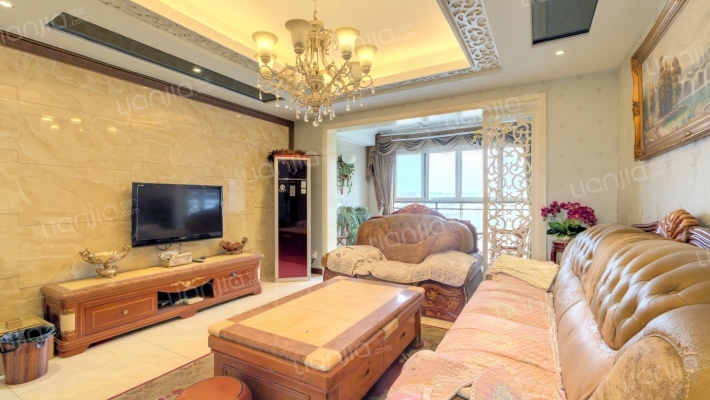 仟坤兰卡威二手房实景图