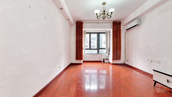 鼎泰花园二手房实景图