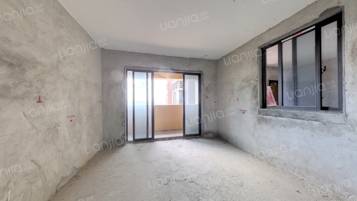 天林湖花园二手房实景图