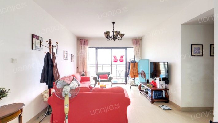 俊杰华府二手房实景图