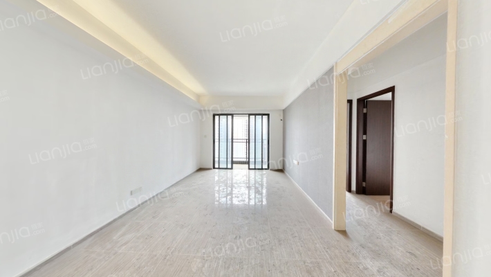 南沙翡翠公馆二手房实景图