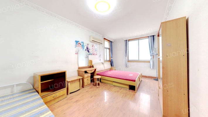 聚银大厦二手房实景图