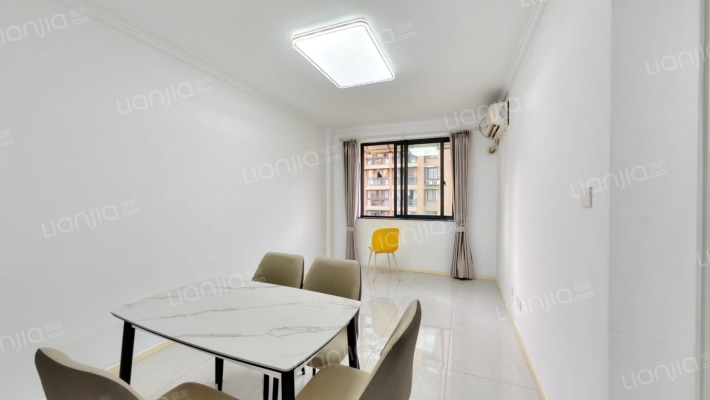 庆隆苑三区二手房实景图