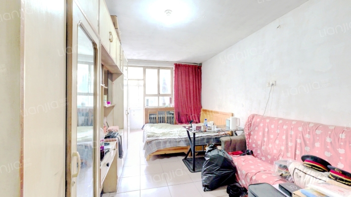 饮食服务公司宿舍二手房实景图