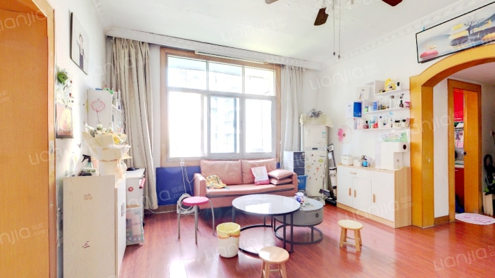 26中新宿舍二手房实景图