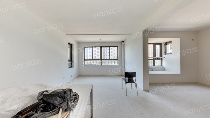 港邻新村二手房实景图