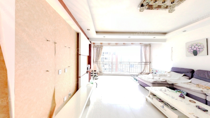 碧水蓝天二手房实景图