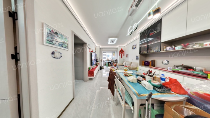 国贸凤凰原1期二手房实景图