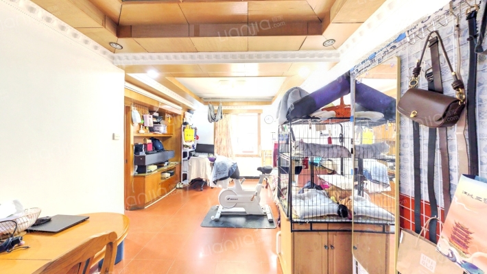 荣信大厦二手房实景图