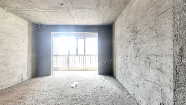 清华苑小区二手房实景图