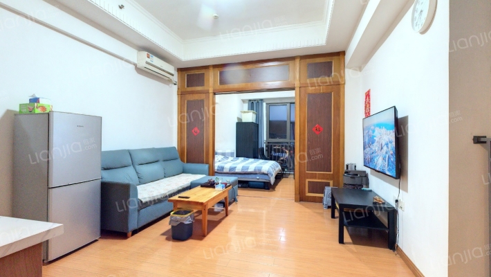 赛格公寓二手房实景图