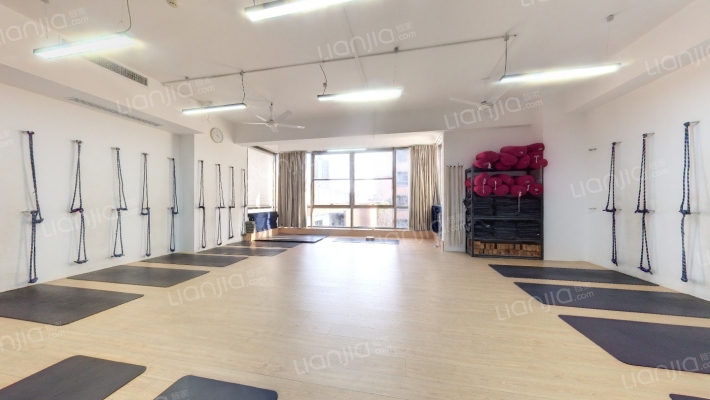 仁恒PARK二手房实景图