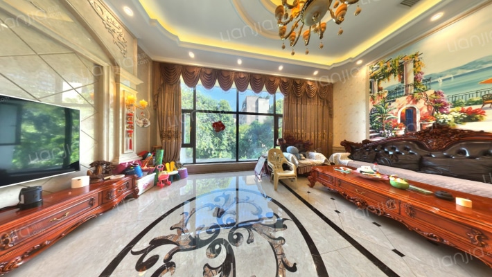 保利郁金香谷二手房实景图