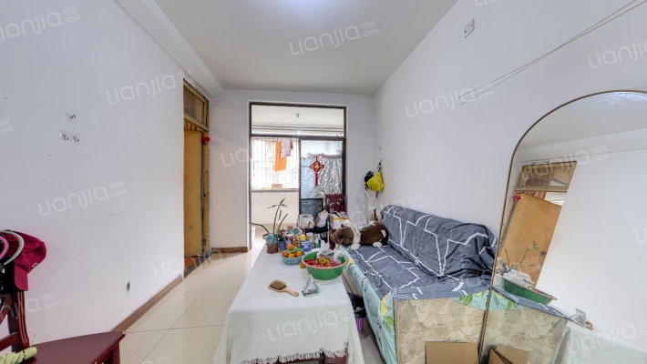 中央花园一期三组团二手房实景图