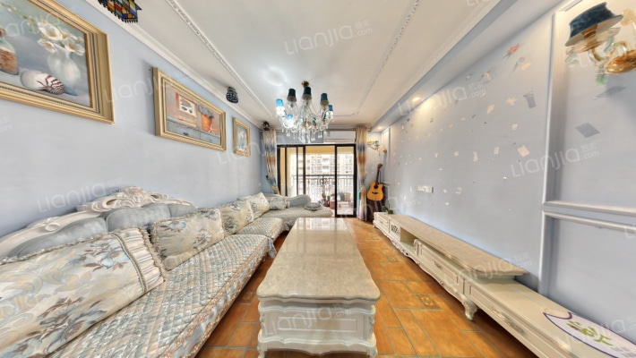 卓越东部蔚蓝海岸四期二手房实景图