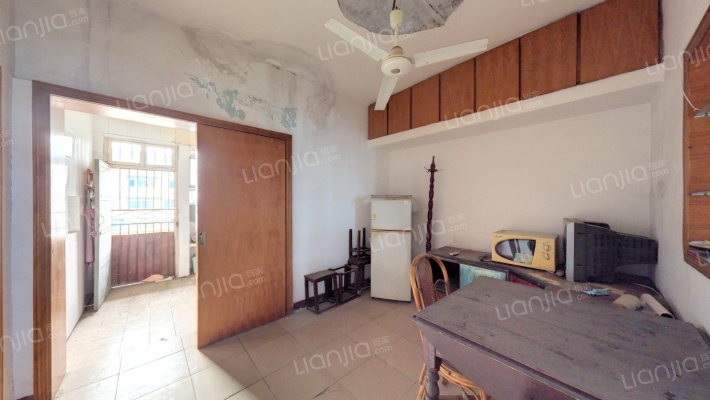 站前西路176号（16号）公交宿舍二手房实景图