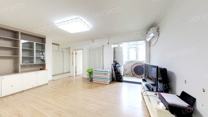 岳峰园二手房实景图