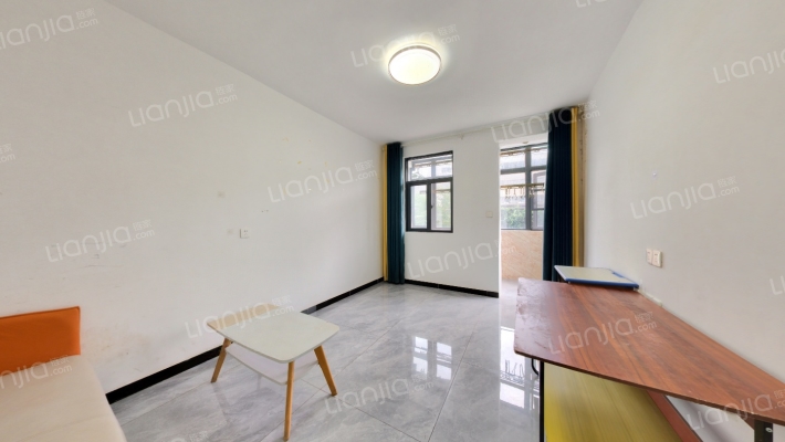 铁英街25号院二手房实景图